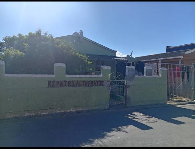 5 BEDROOM HOUSE FOR SALE IN MITCHELLS PLAIN CENTRAL